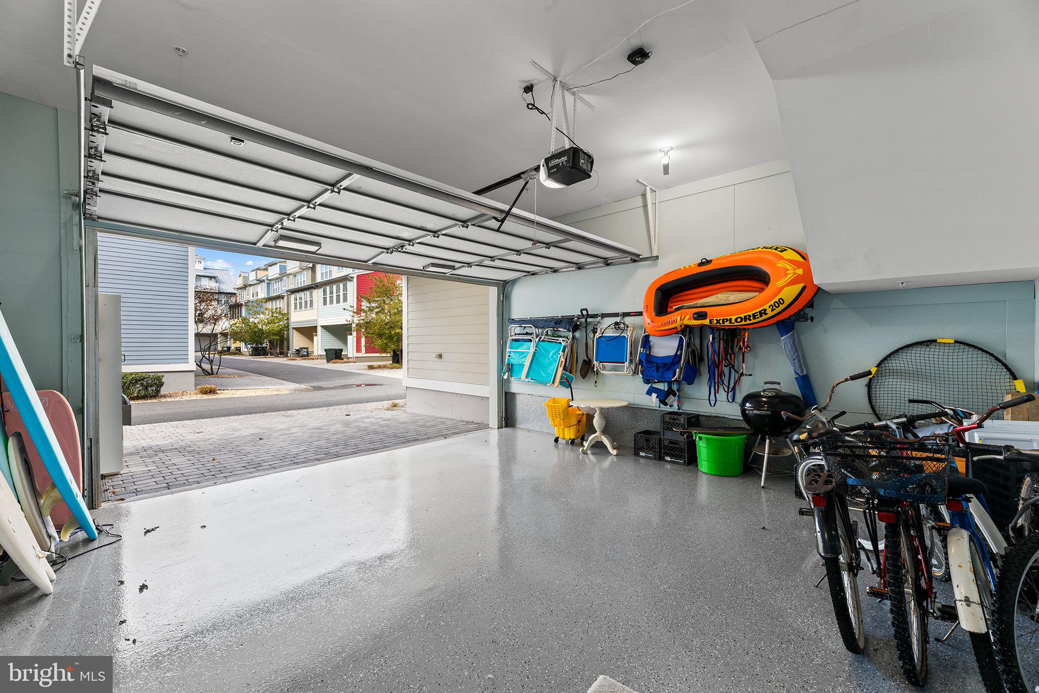 SUNSET ISLAND - Residential