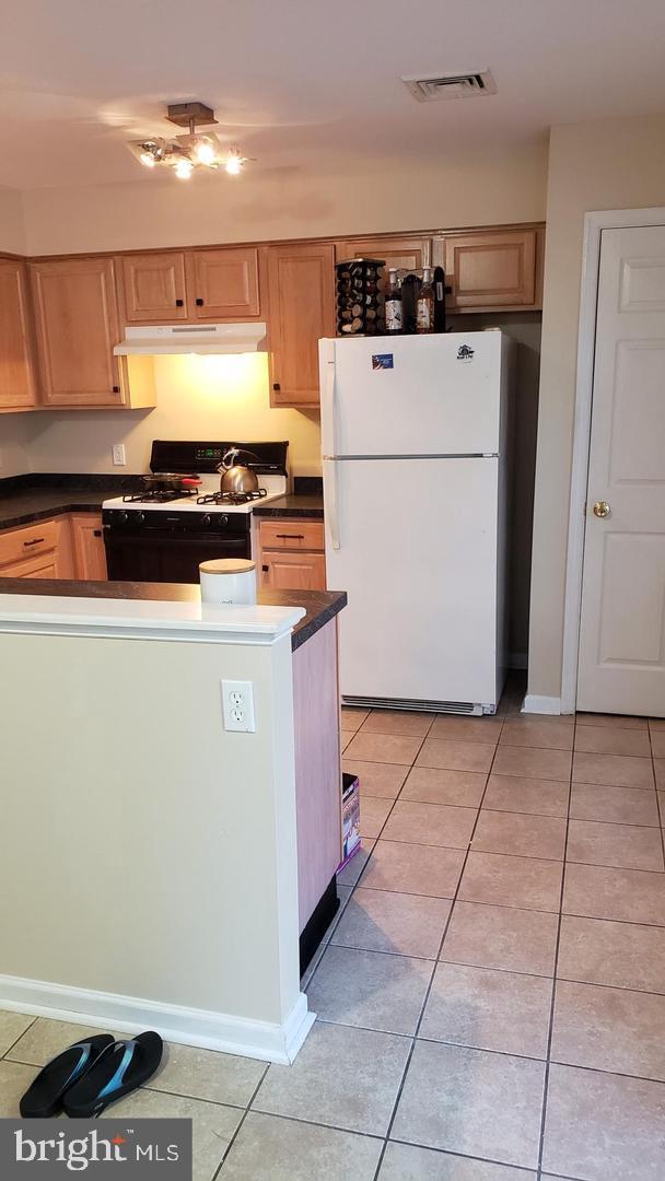 FAIRFIELD - Residential Lease