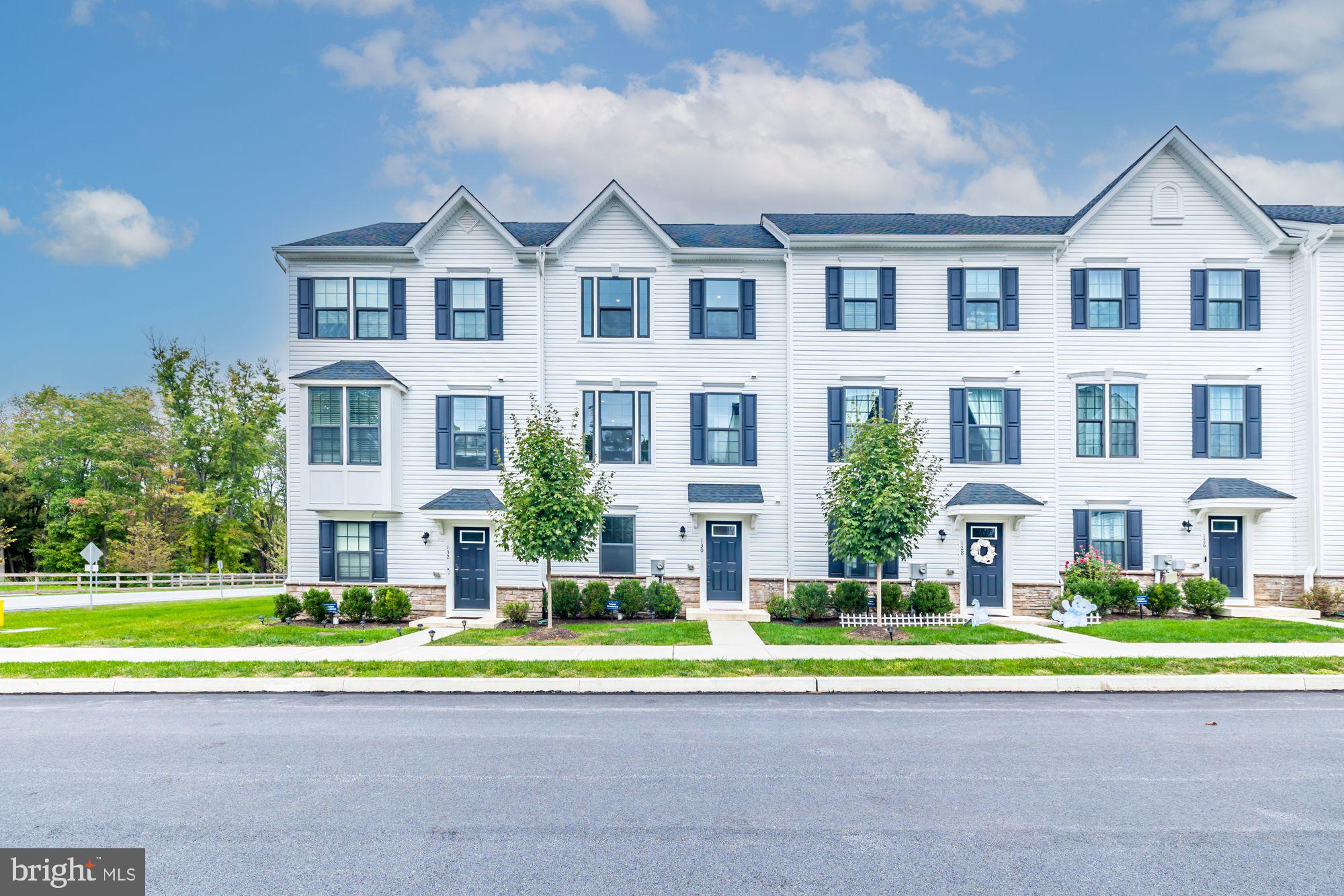 130 ARCADIA WAY