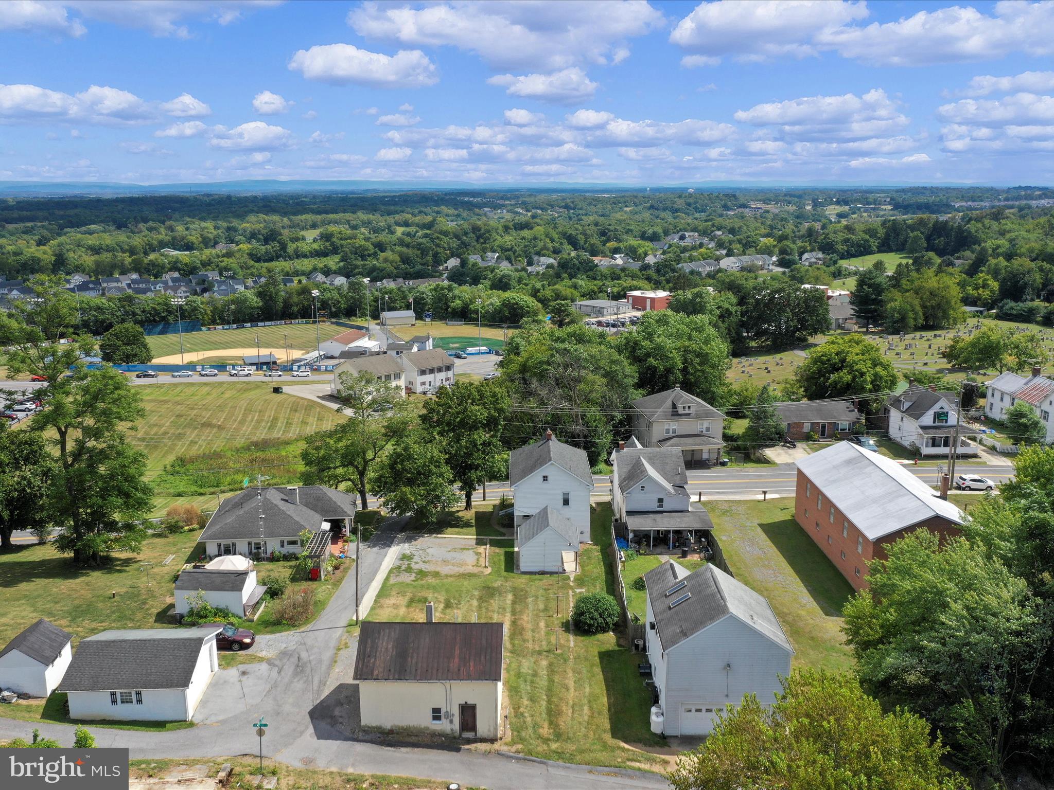 TOWN OF HEDGESVILLE - Residential