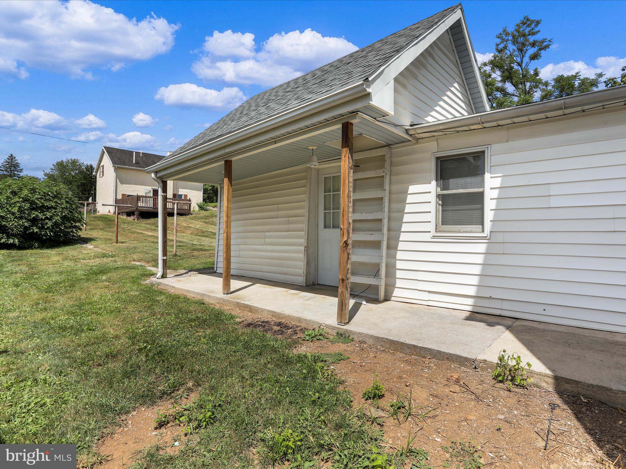 TOWN OF HEDGESVILLE - Residential