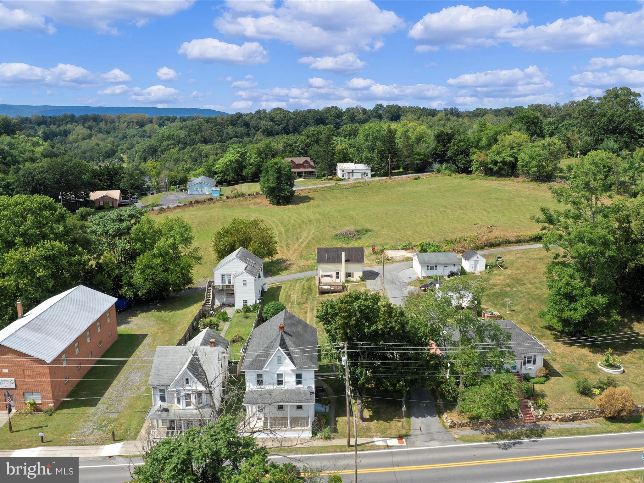 TOWN OF HEDGESVILLE - Residential