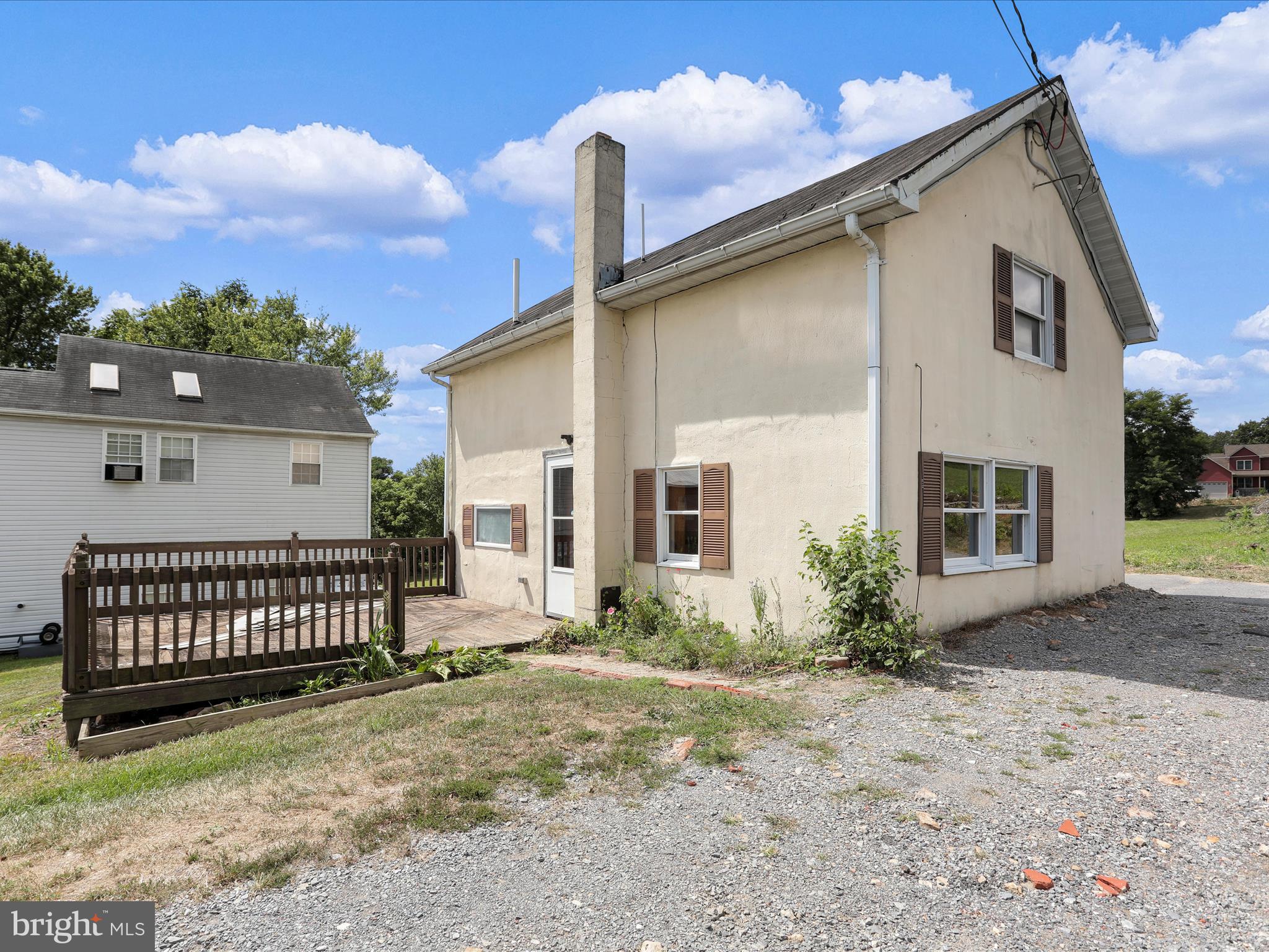 TOWN OF HEDGESVILLE - Residential