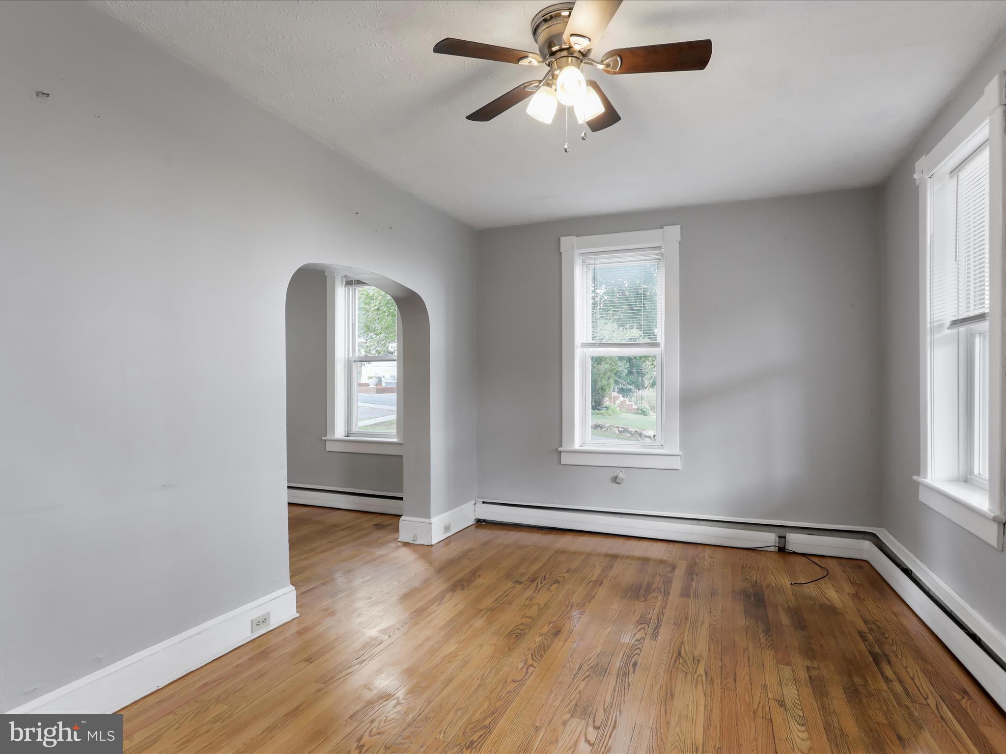 TOWN OF HEDGESVILLE - Residential