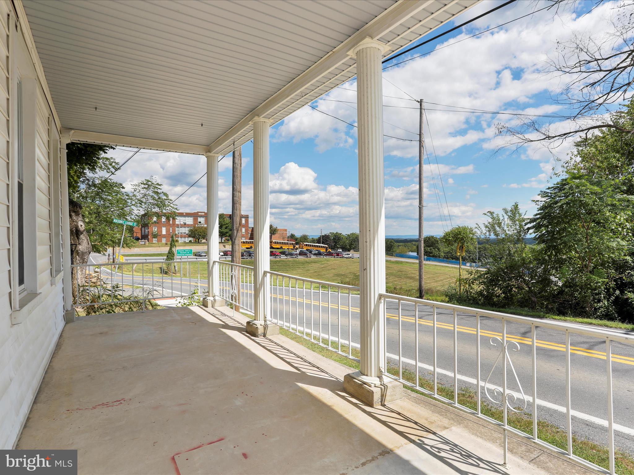 TOWN OF HEDGESVILLE - Residential