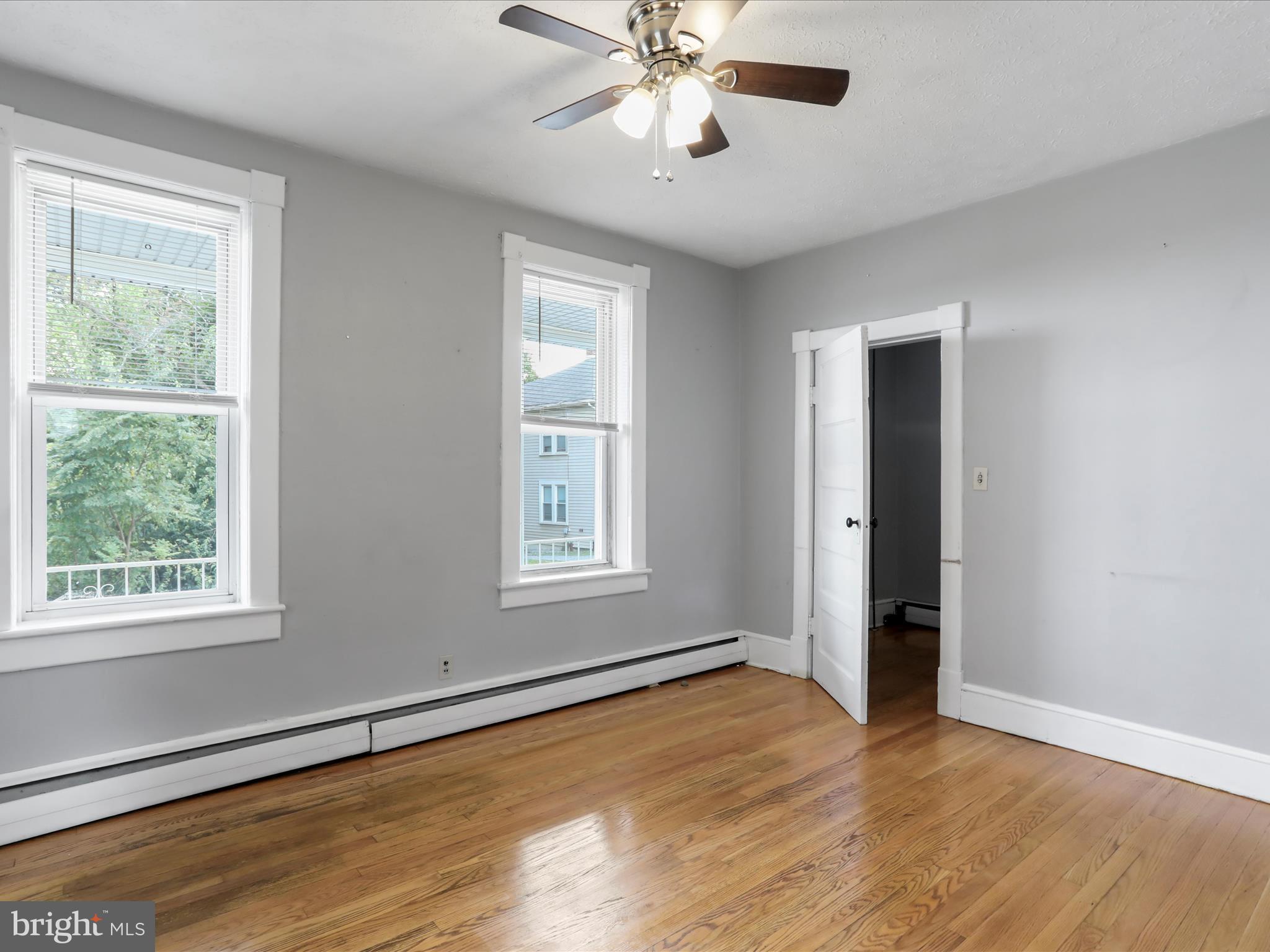 TOWN OF HEDGESVILLE - Residential