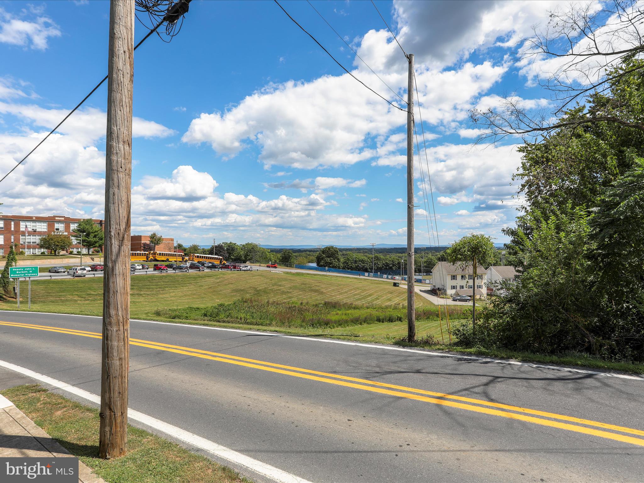 TOWN OF HEDGESVILLE - Residential