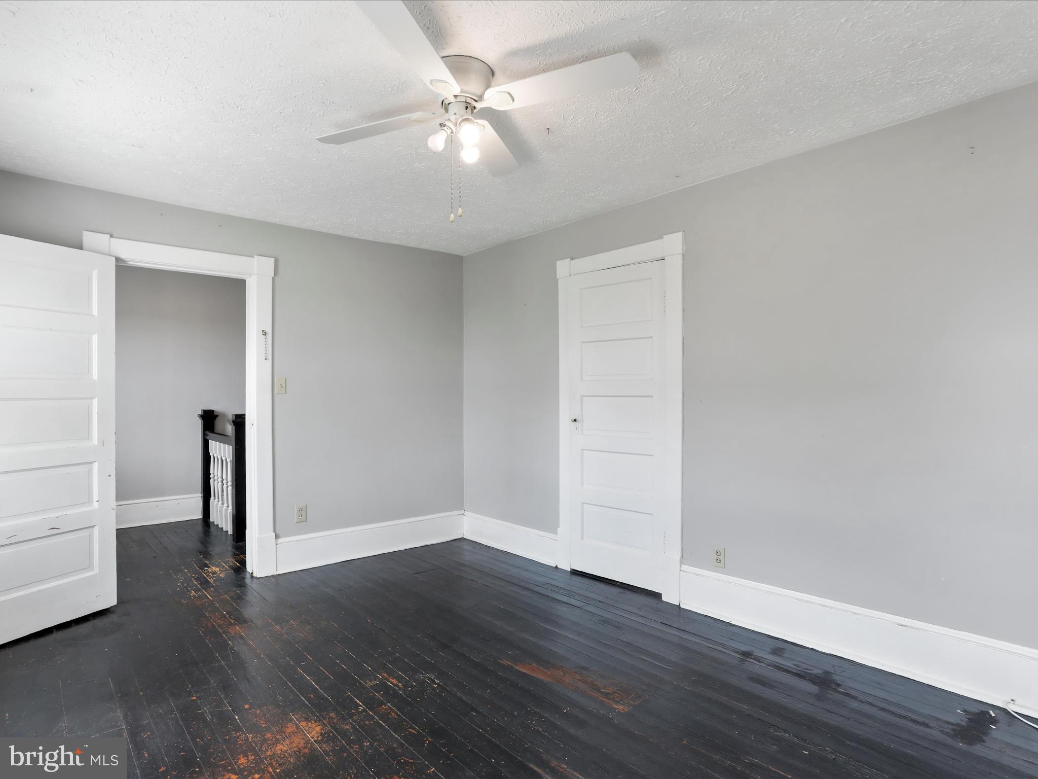 TOWN OF HEDGESVILLE - Residential