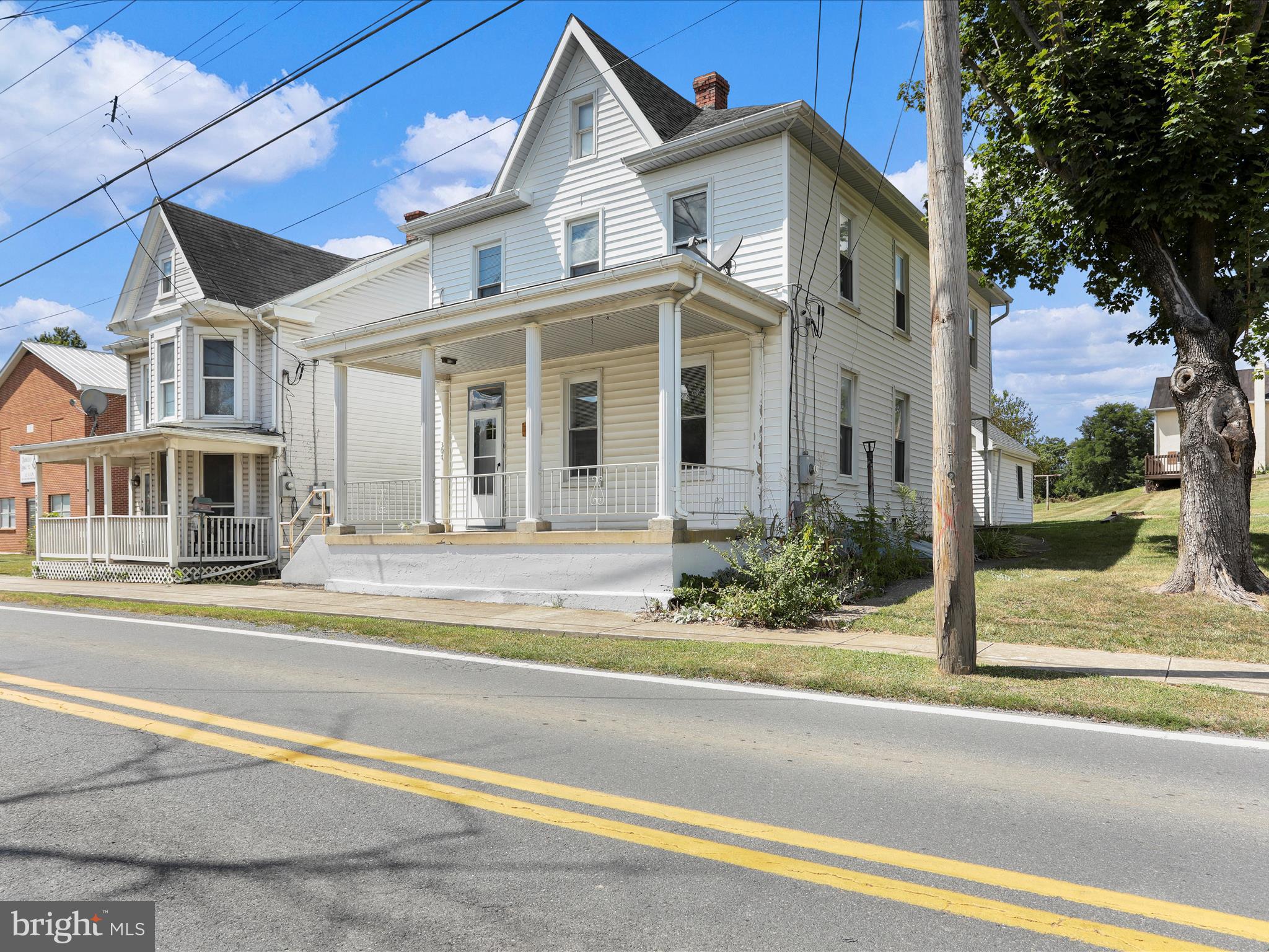 TOWN OF HEDGESVILLE - Residential