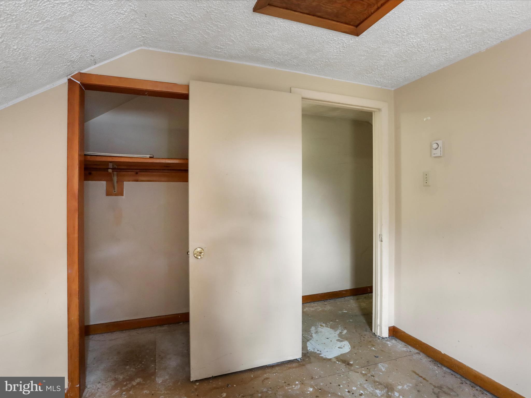 TOWN OF HEDGESVILLE - Residential