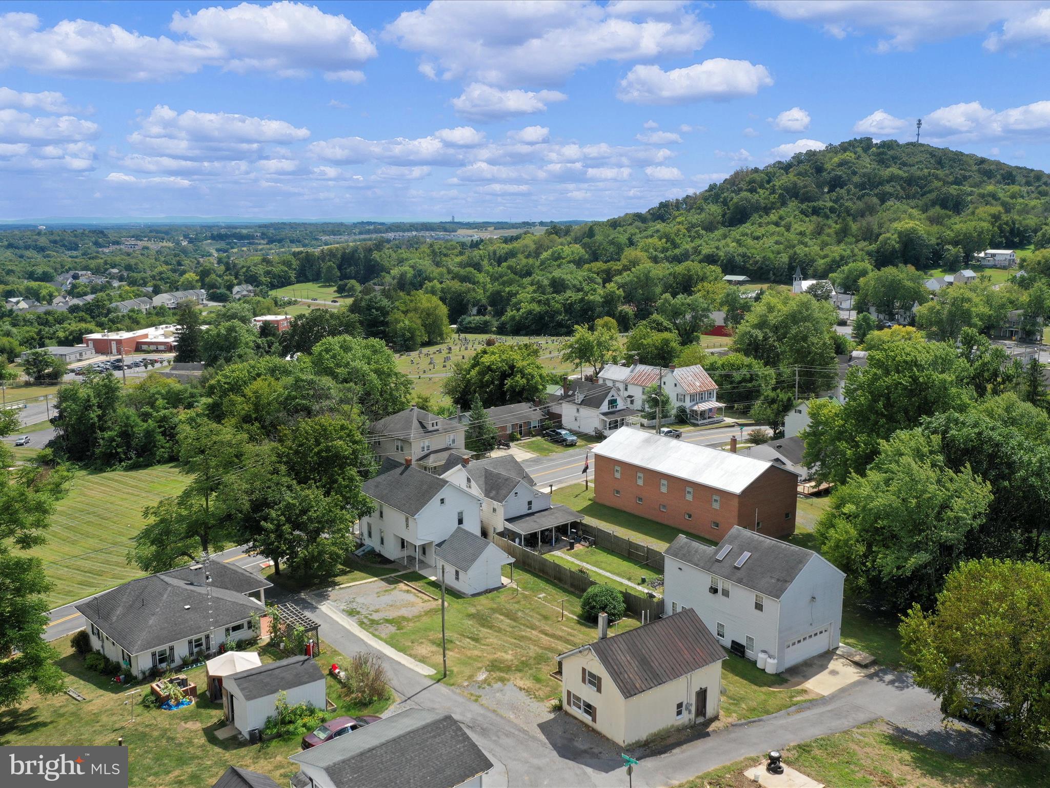 TOWN OF HEDGESVILLE - Residential
