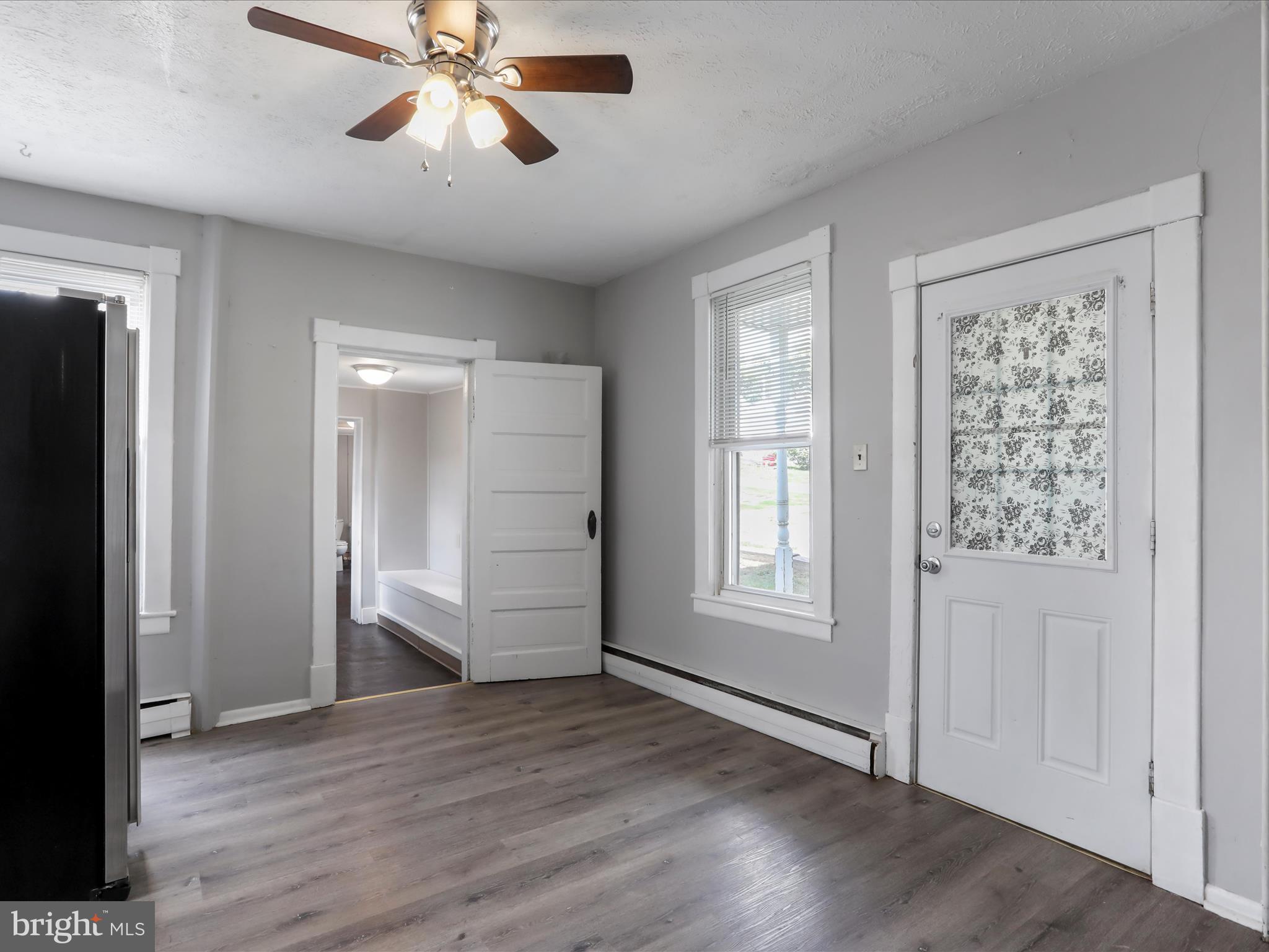 TOWN OF HEDGESVILLE - Residential