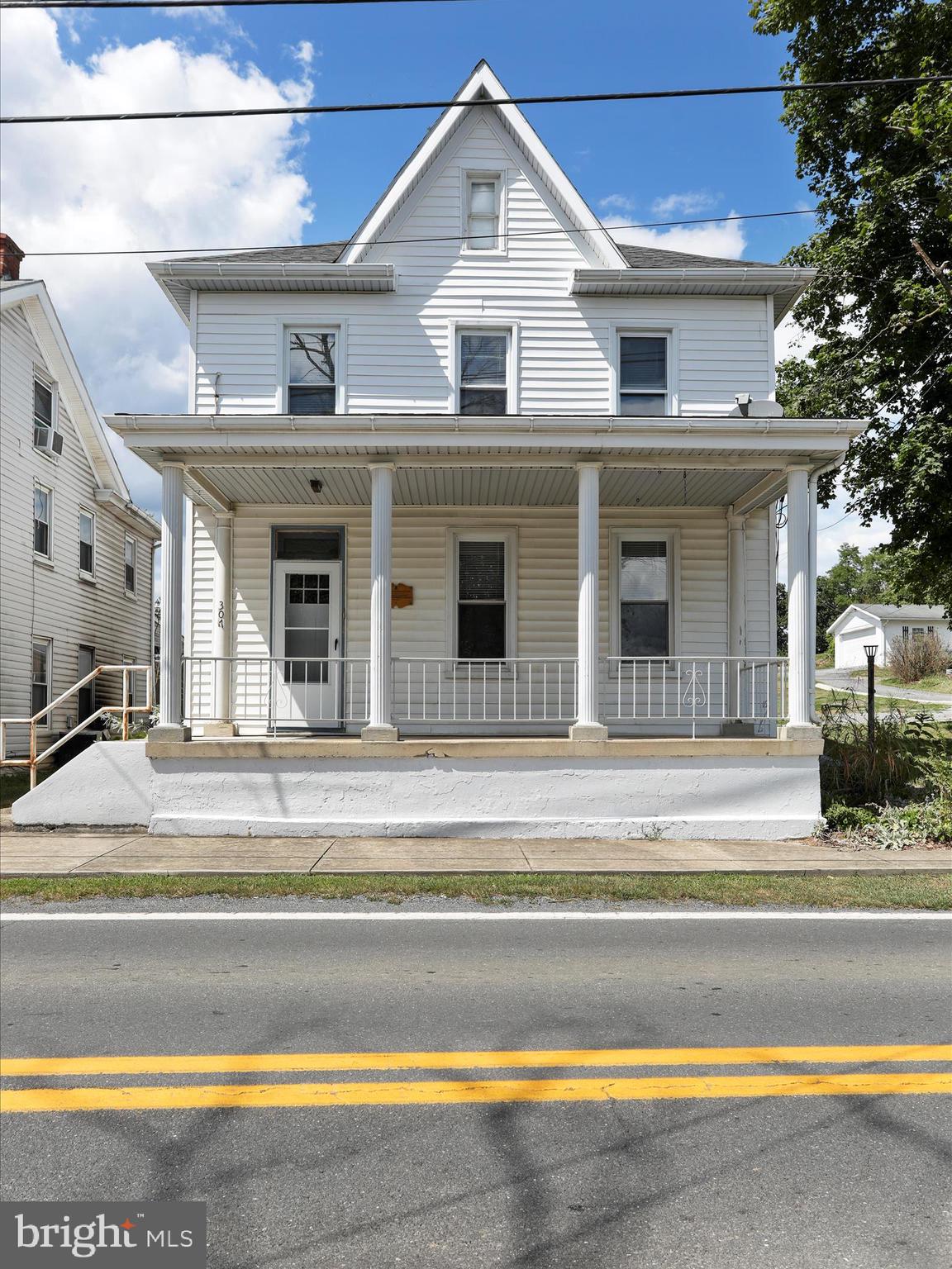 TOWN OF HEDGESVILLE - Residential