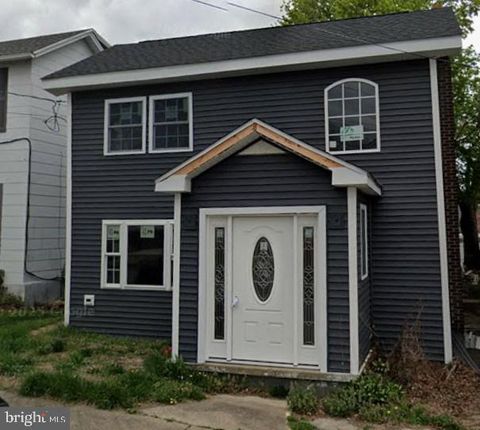 27 ELIZABETH STREET PITTSTON PA 18640