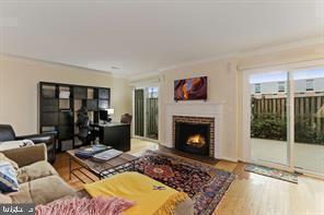 SUMNER VILLAGE - Residential Lease