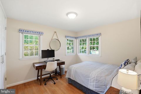 Tiny photo for 7914 Bainbridge Road, ALEXANDRIA, VA 22308 (MLS # VAFX2308204)