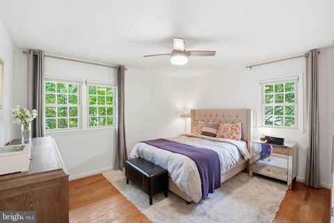 Tiny photo for 7914 Bainbridge Road, ALEXANDRIA, VA 22308 (MLS # VAFX2308204)