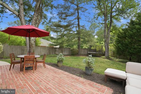 Tiny photo for 7914 Bainbridge Road, ALEXANDRIA, VA 22308 (MLS # VAFX2308204)