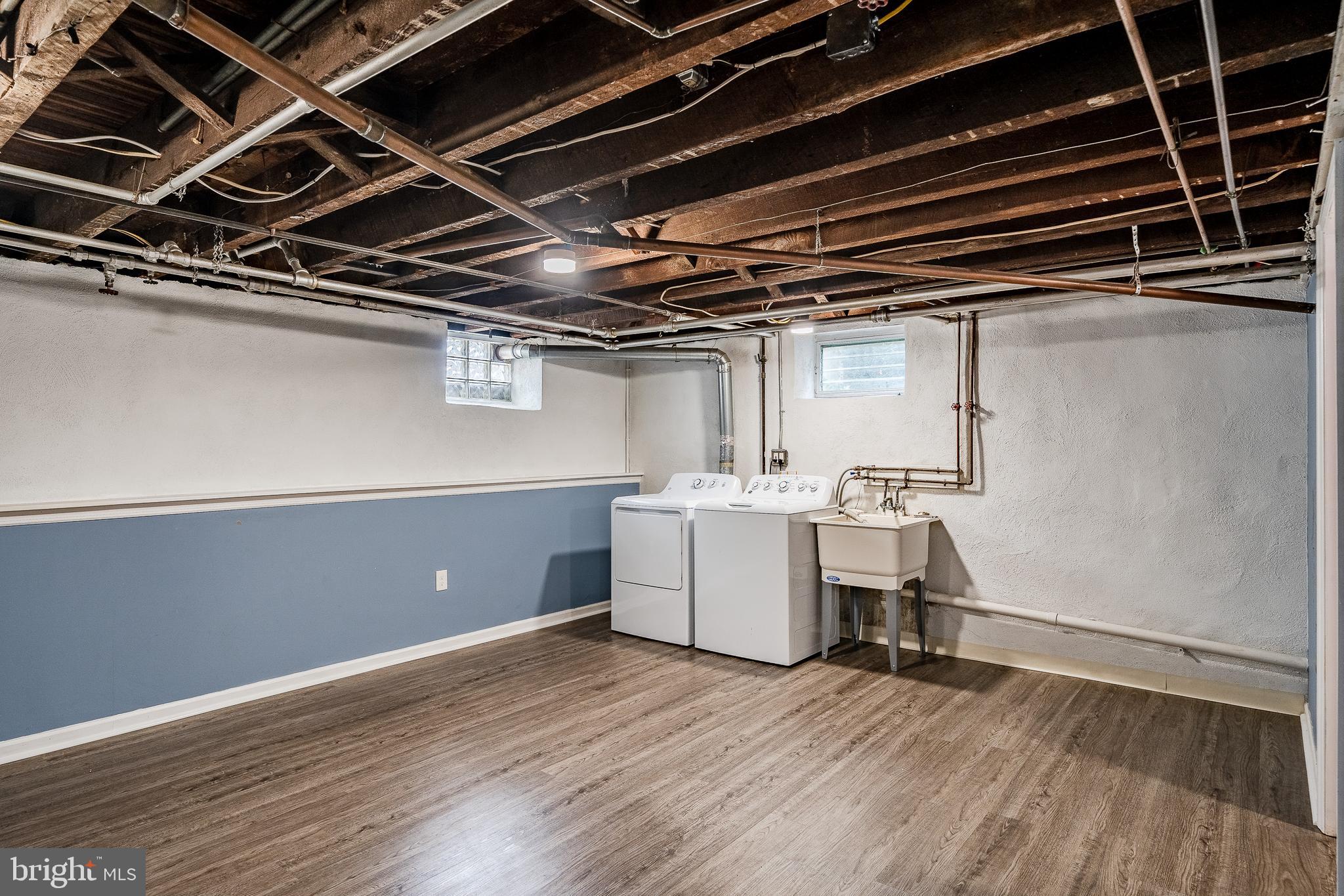 ARDMORE PARK - Residential Lease