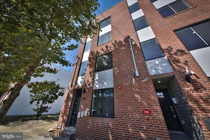 Attention motivated buyers: The hottest new listing in the superior Norris Square location just hit the market! Only a few minutes walk away from Poes, Human Robot, Luna Cafe, Temple Train Station, and Fishtown. This home was build 5 years ago and still has an active tax abatement. This 2 bedroom 2 bathroom condominium features beautiful natural light throughout and high-end modern finishes. Equipped with stainless steel appliances, and durable quartz countertops, your gourmet kitchen features soft-close cabinetry, modern lighting, and soft-close cabinetry. An open kitchen makes cooking fun. The living room space makes it easy to unwind or entertain guests. The second level features a large bedroom with a walk-in closet and a modern and sleek bathroom with a washer and dryer. On the third level, you'll find a spacious Master Suite with a walk-in closet, an additional closet, and a designer Master Bathroom equipped with a walk-in shower and linen closet. On the third floor you can also find a wet bar that allows you to conveniently soak in the city views on the roof deck without running down to the kitchen.
*** lots of closet space
This home is tenant occupied. Some of the pictures are of the model unit which is the same layout just different finishes and floor color.