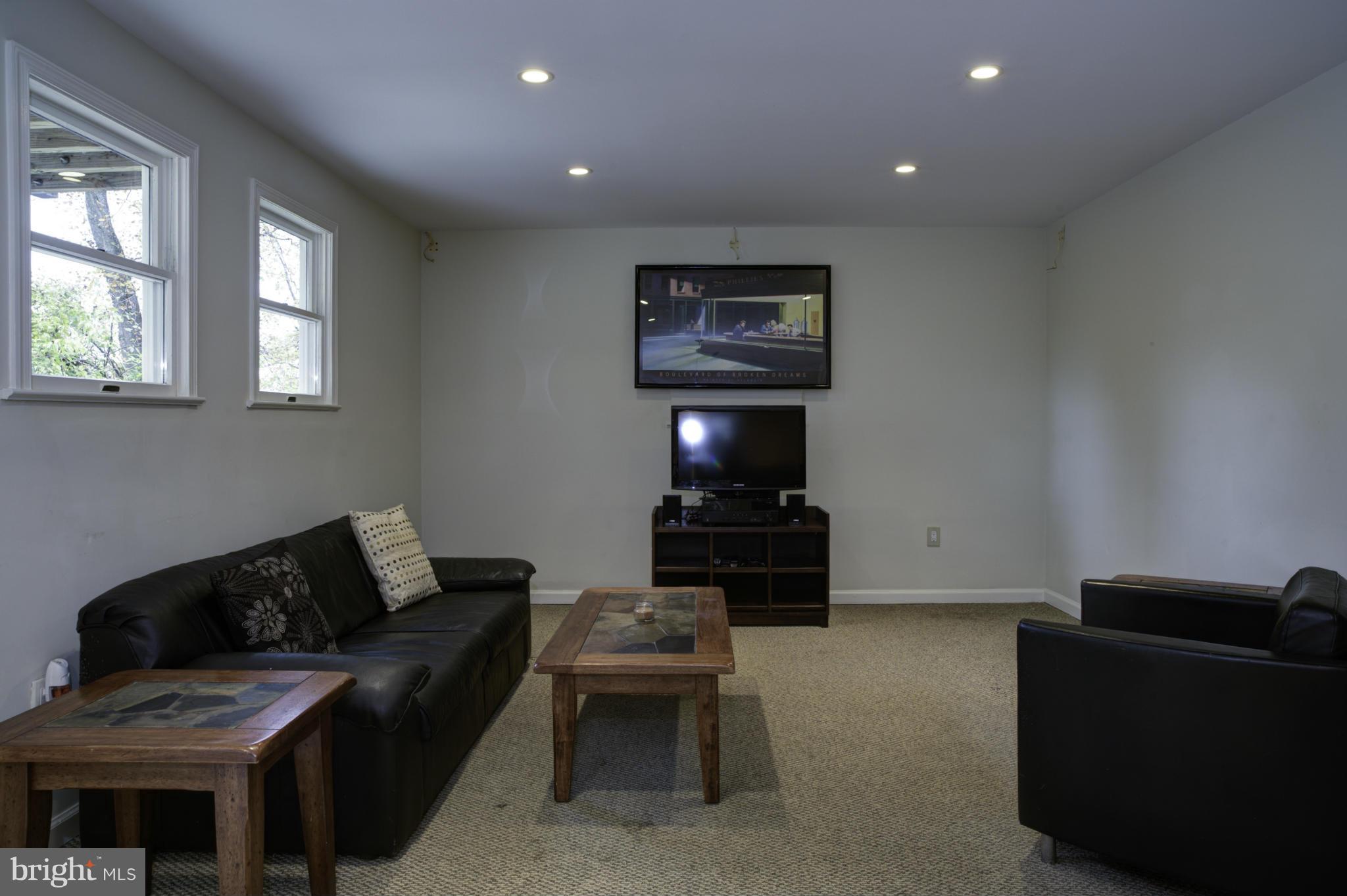 ELLISON HEIGHTS - Residential