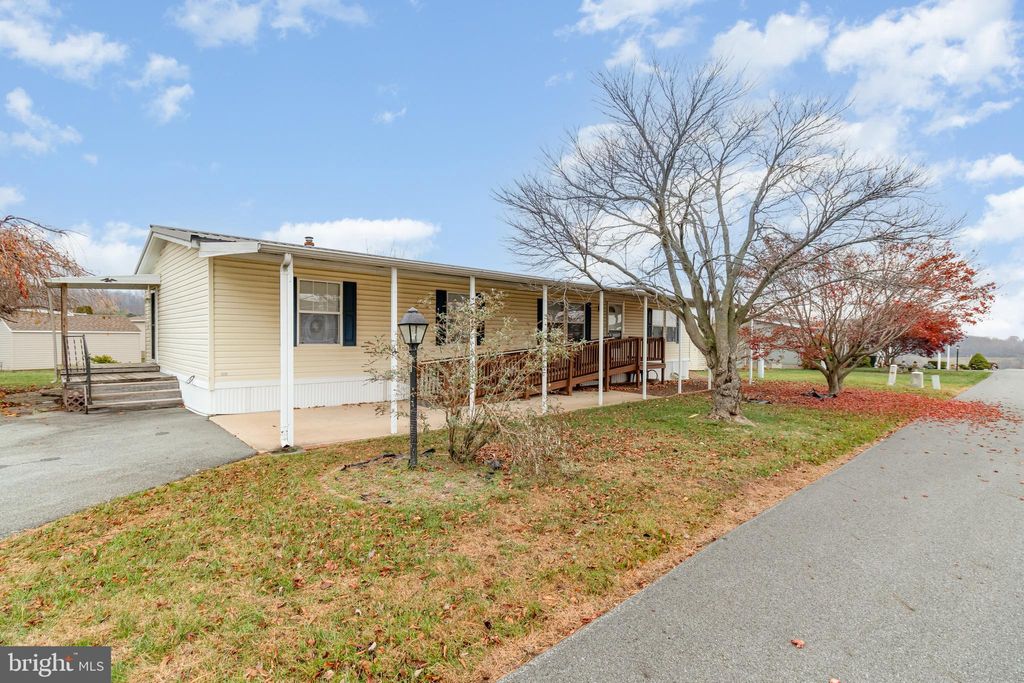 Photo of 268 David Circle, YORK, PA 17406 (MLS # PAYK2092554)