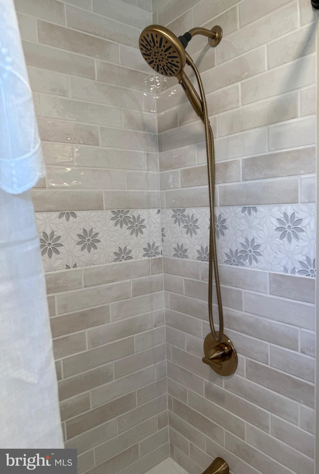 OAK RIDGE - Residential