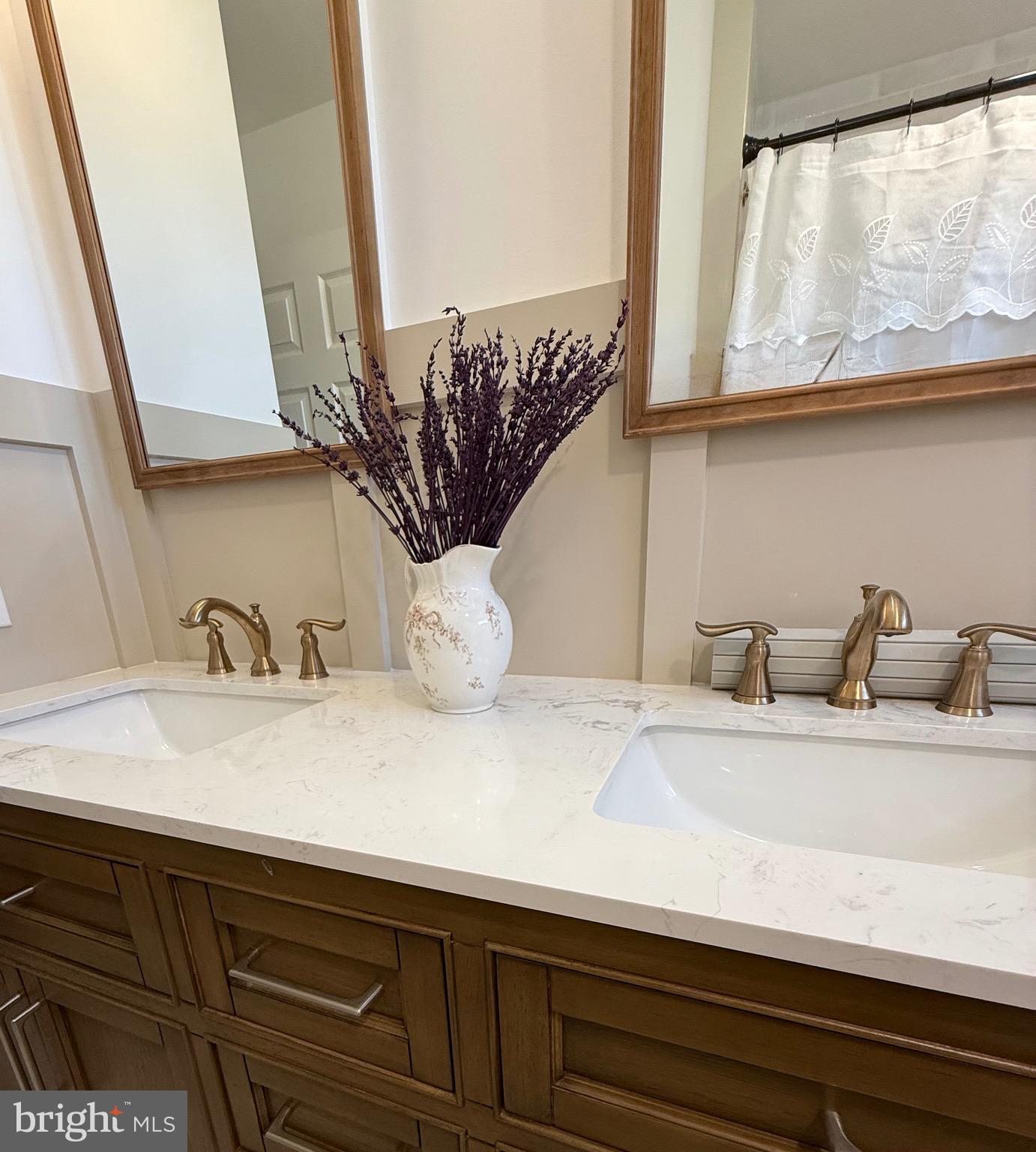 OAK RIDGE - Residential