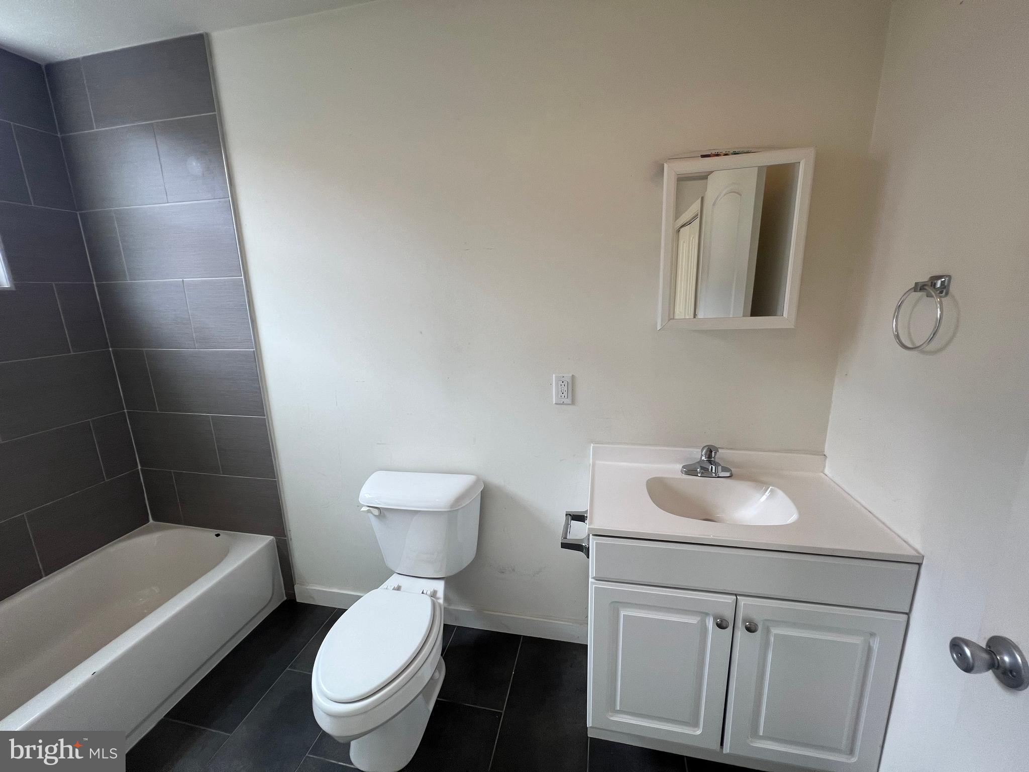 TEMPLE UNIVERSITY - Residential Lease