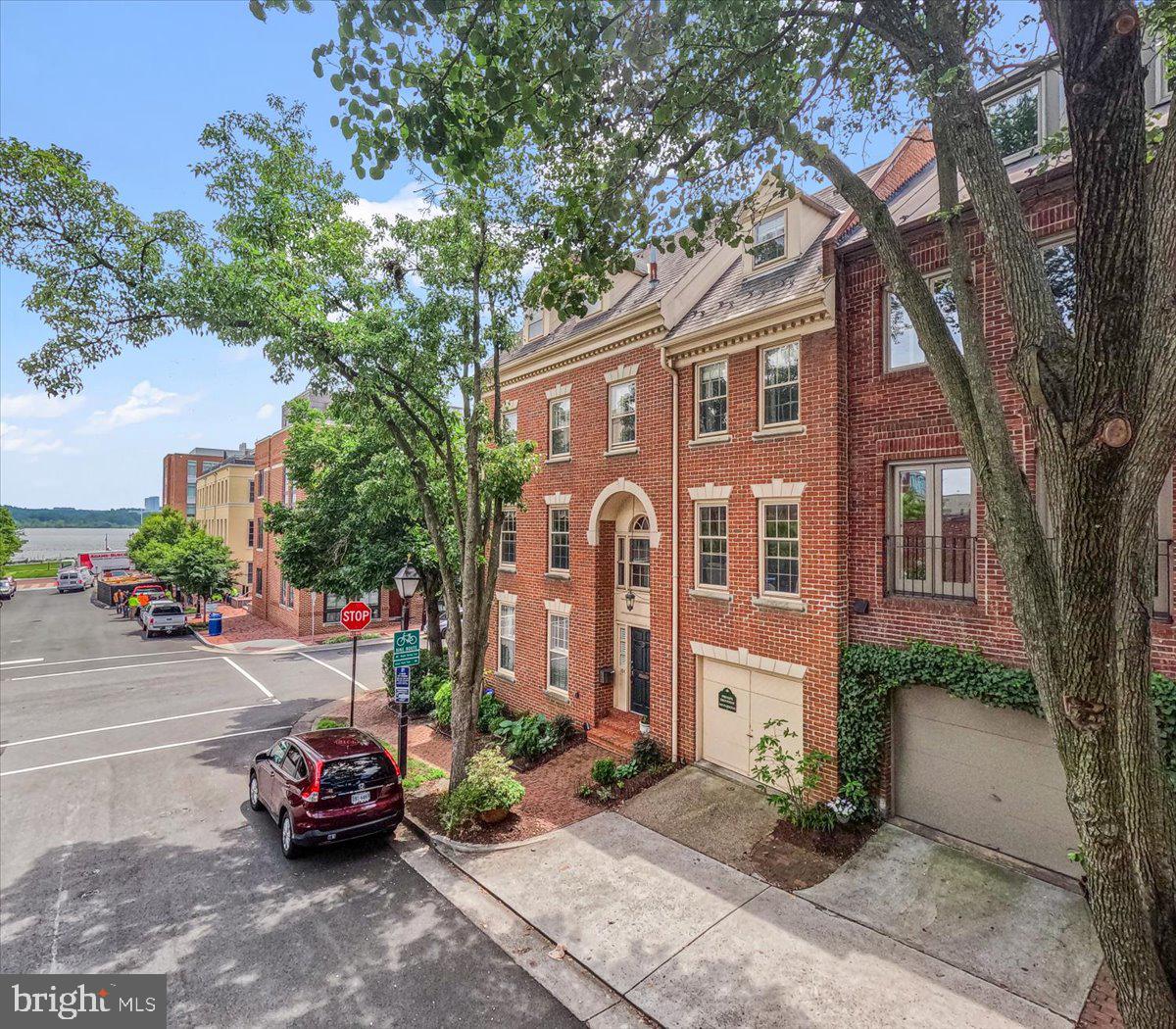 WATERFORD - Residential