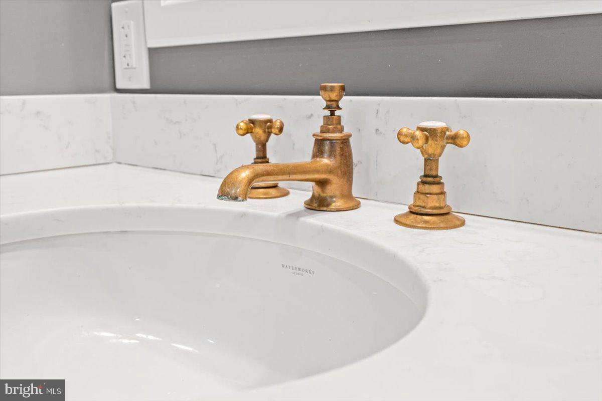 WATERFORD - Residential