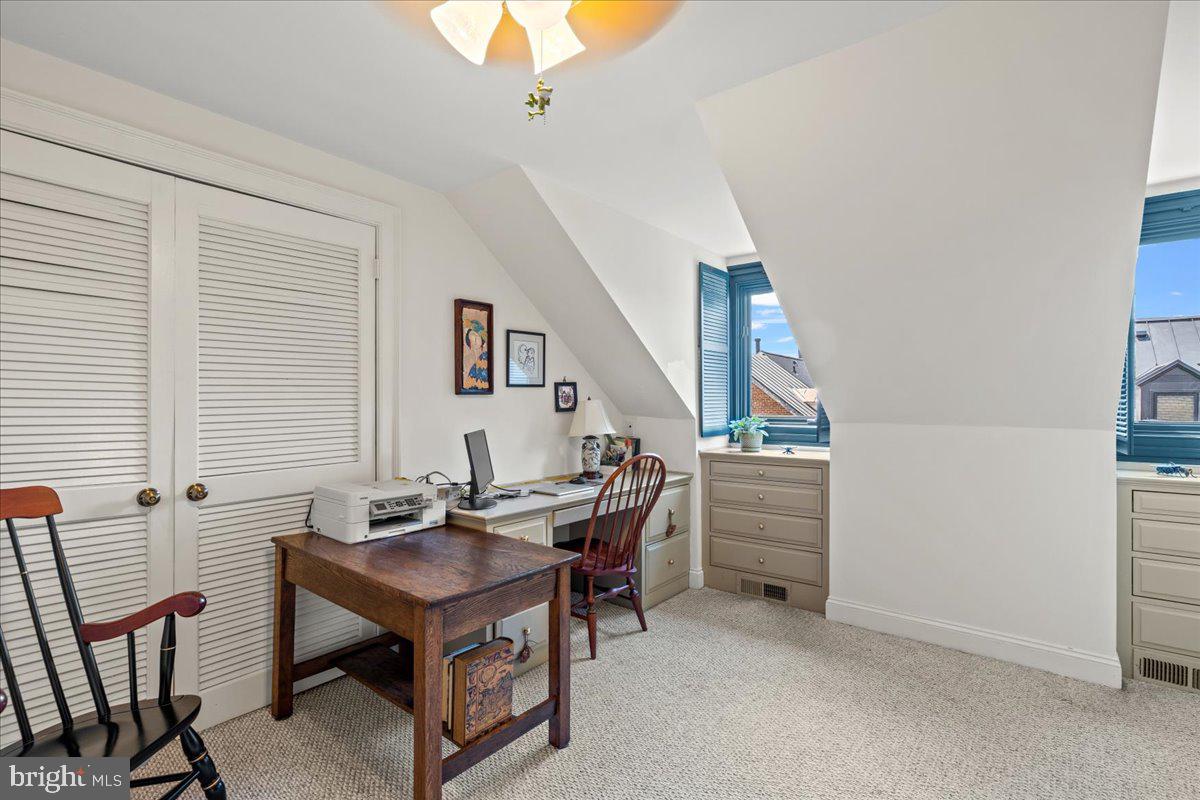 WATERFORD - Residential