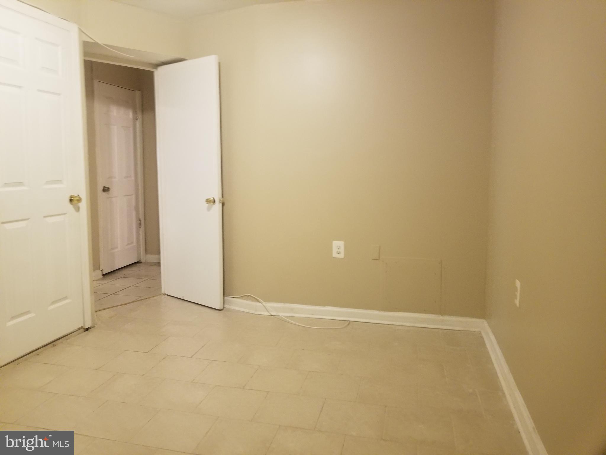 DALE CITY - Residential Lease