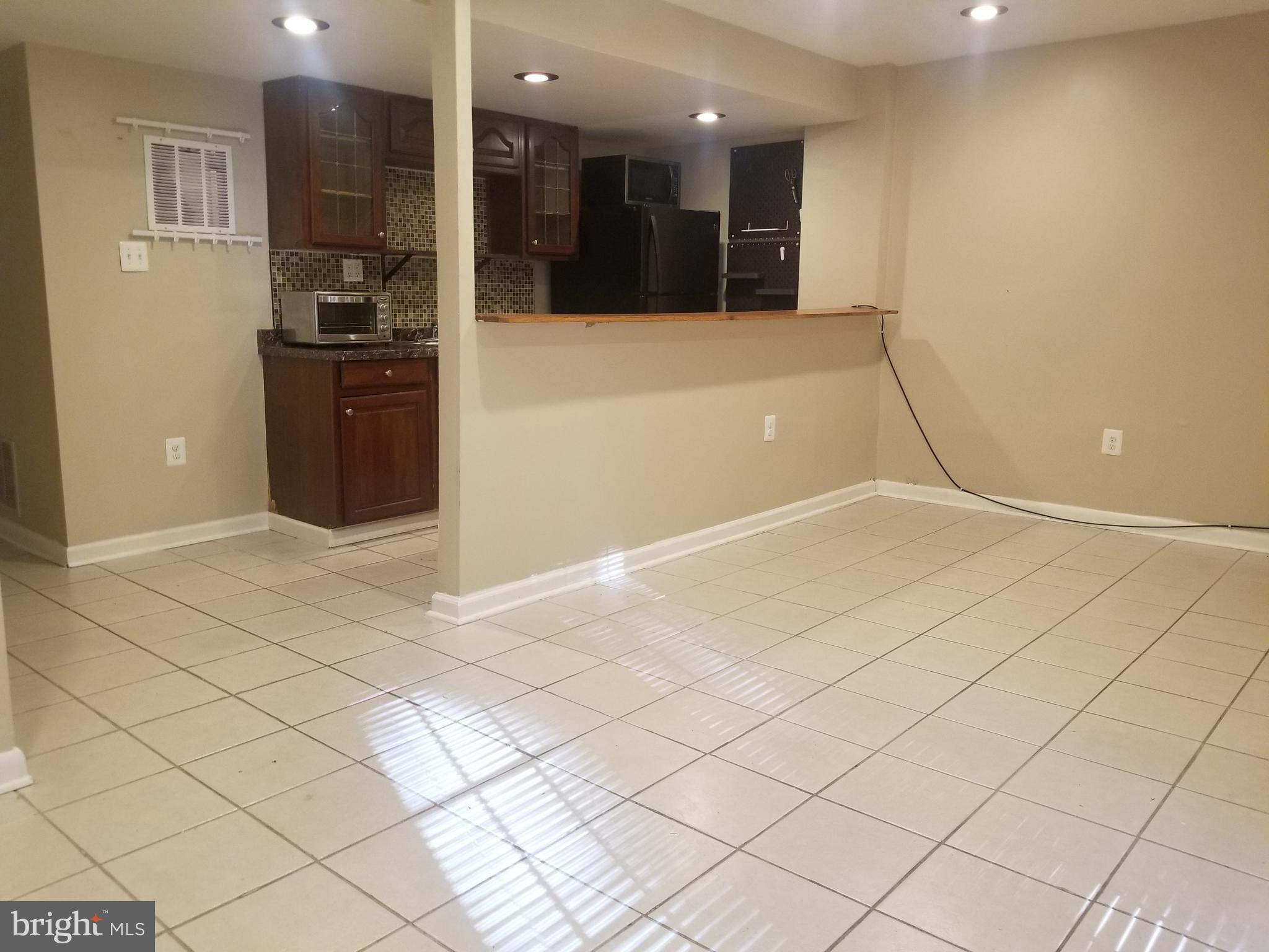 DALE CITY - Residential Lease
