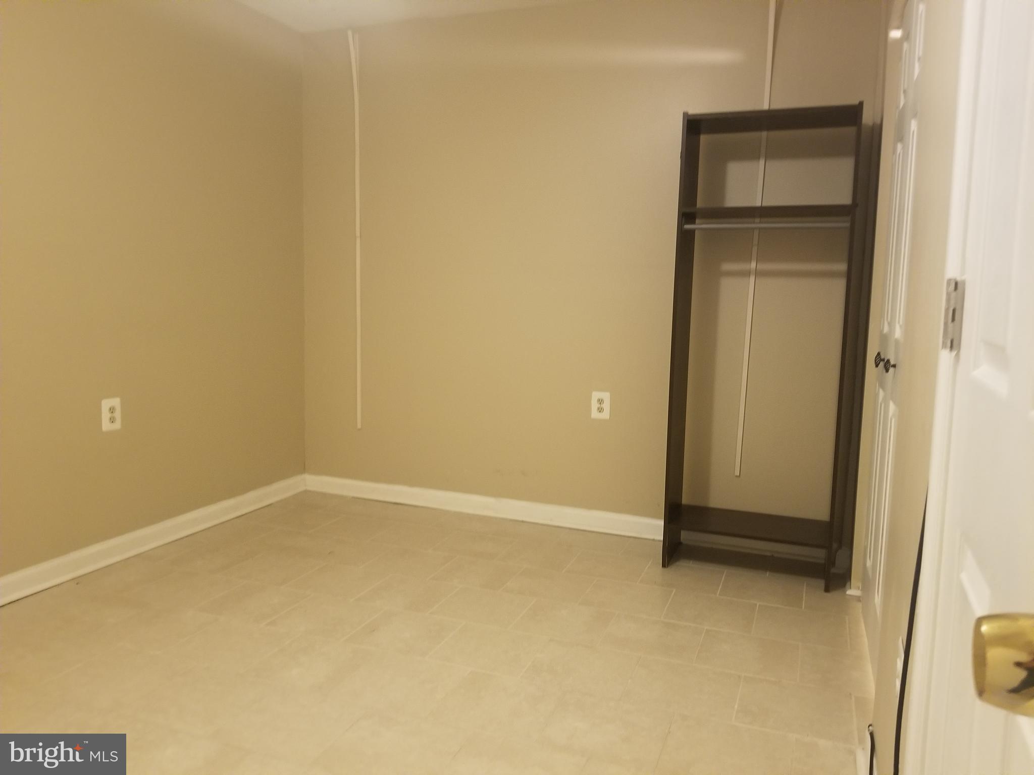 DALE CITY - Residential Lease