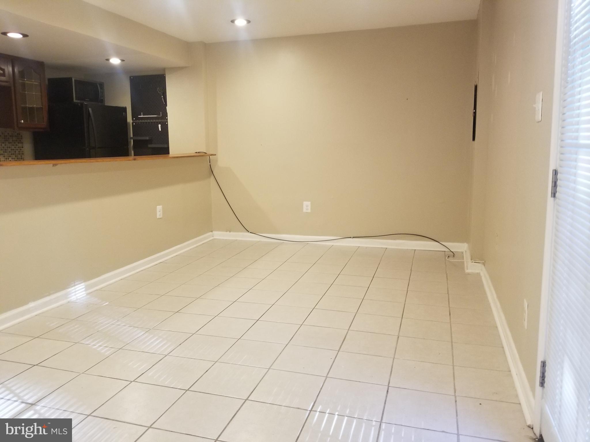 DALE CITY - Residential Lease