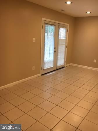 DALE CITY - Residential Lease