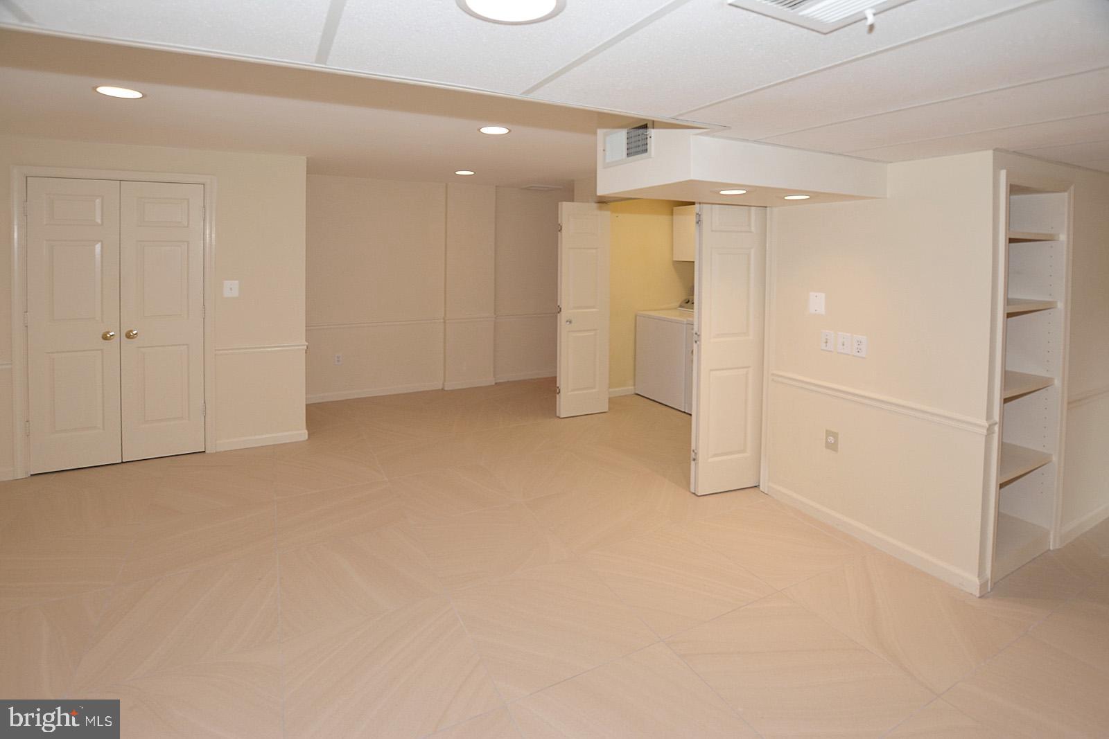 MONTCLAIR - Residential