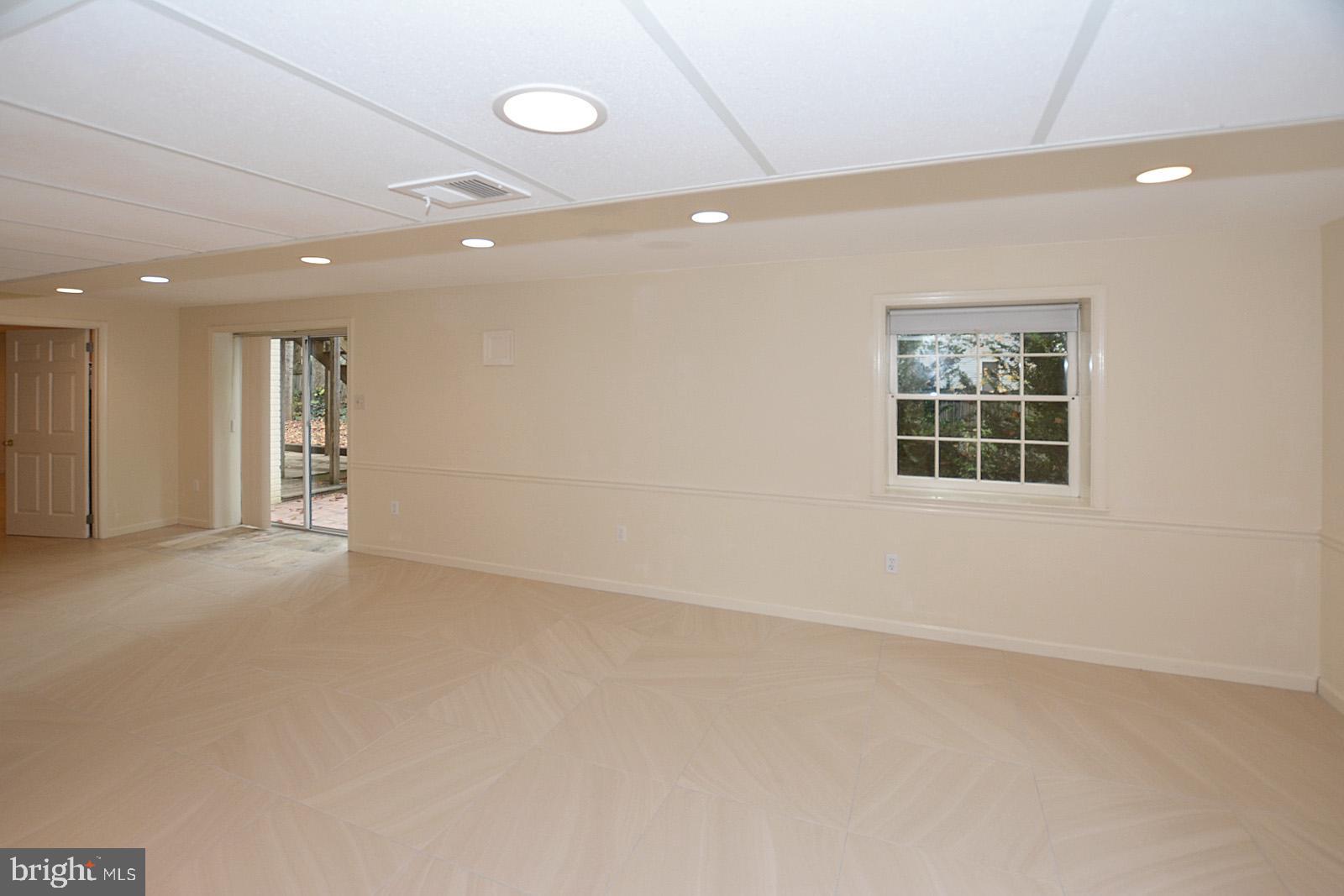 MONTCLAIR - Residential