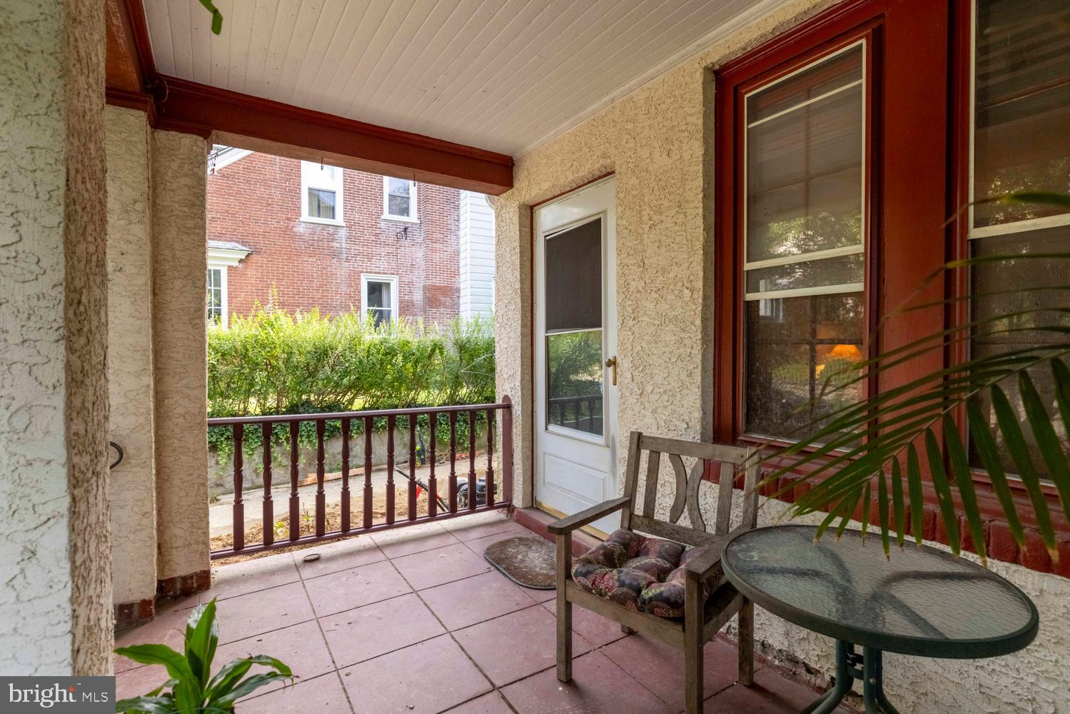 643 W KINGSLEY STREET