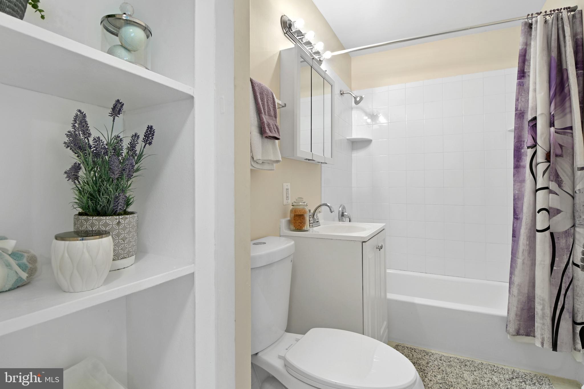 DALE CITY - Residential