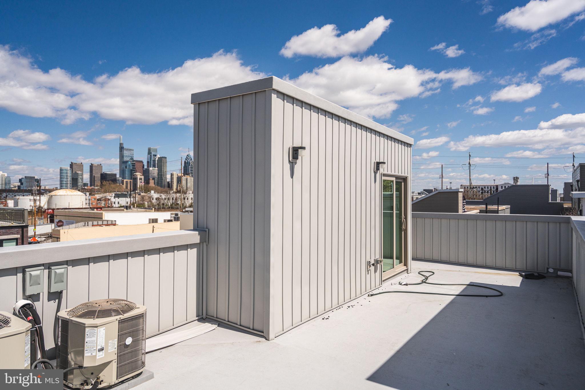 POINT BREEZE - Residential Income