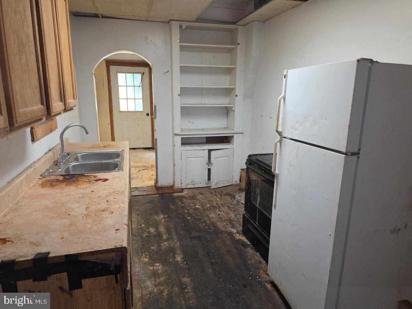 306 S 5TH STREET