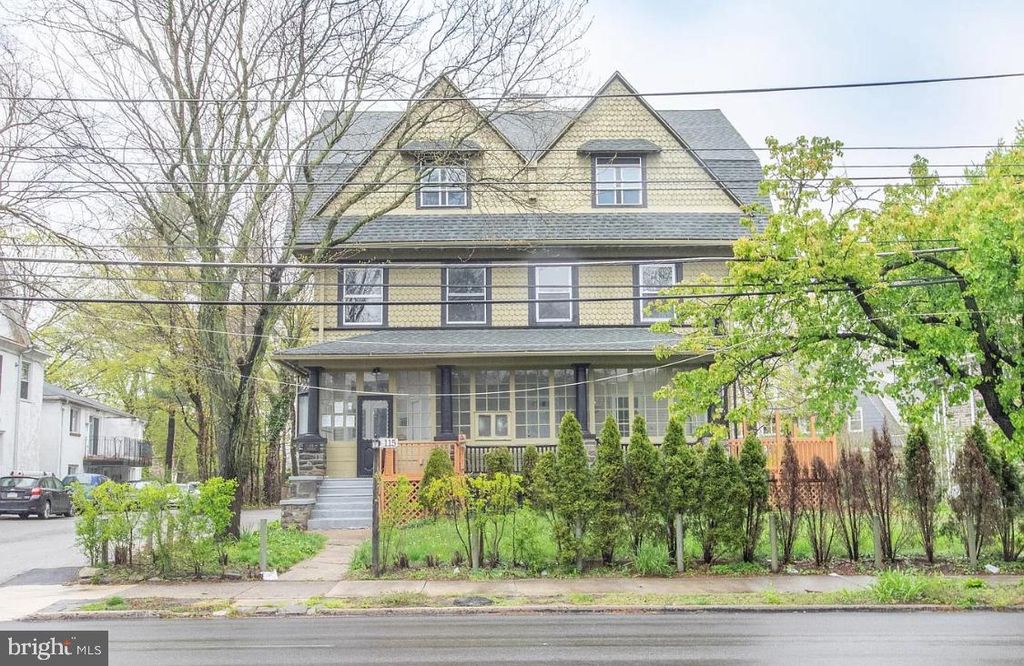 Photo of 115 Montgomery Avenue #2, BALA CYNWYD, PA 19004 (MLS # PAMC2159620)