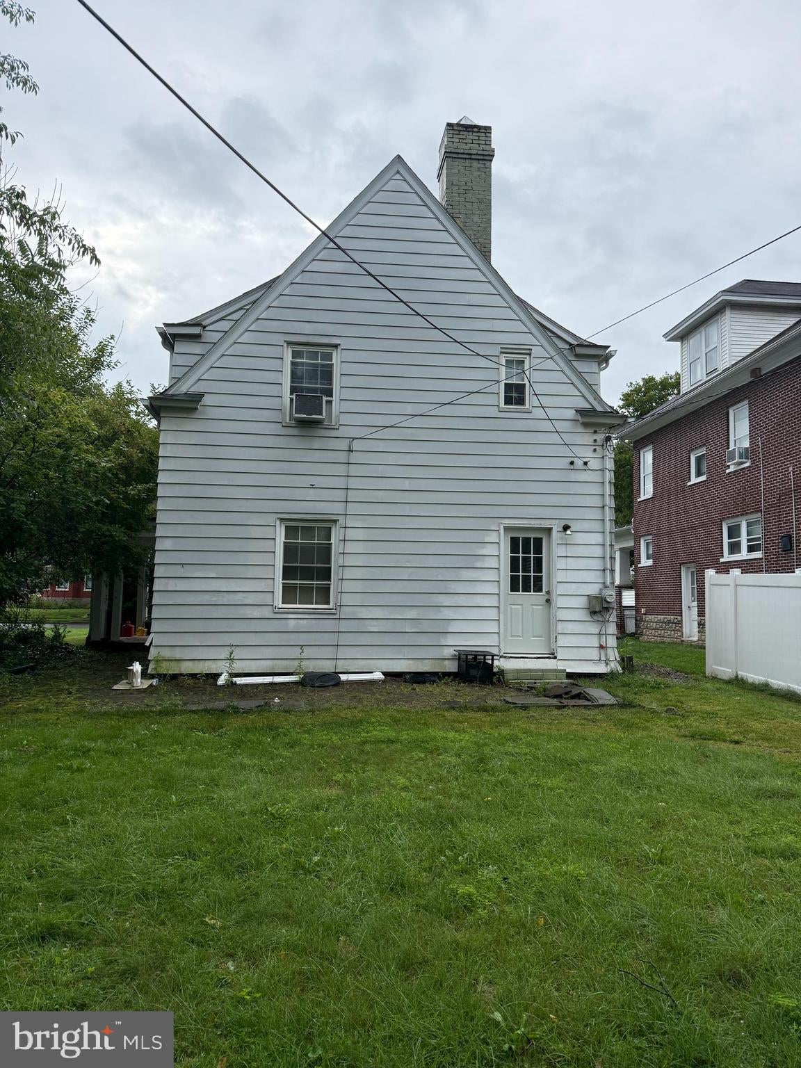 1208 WALNUT STREET