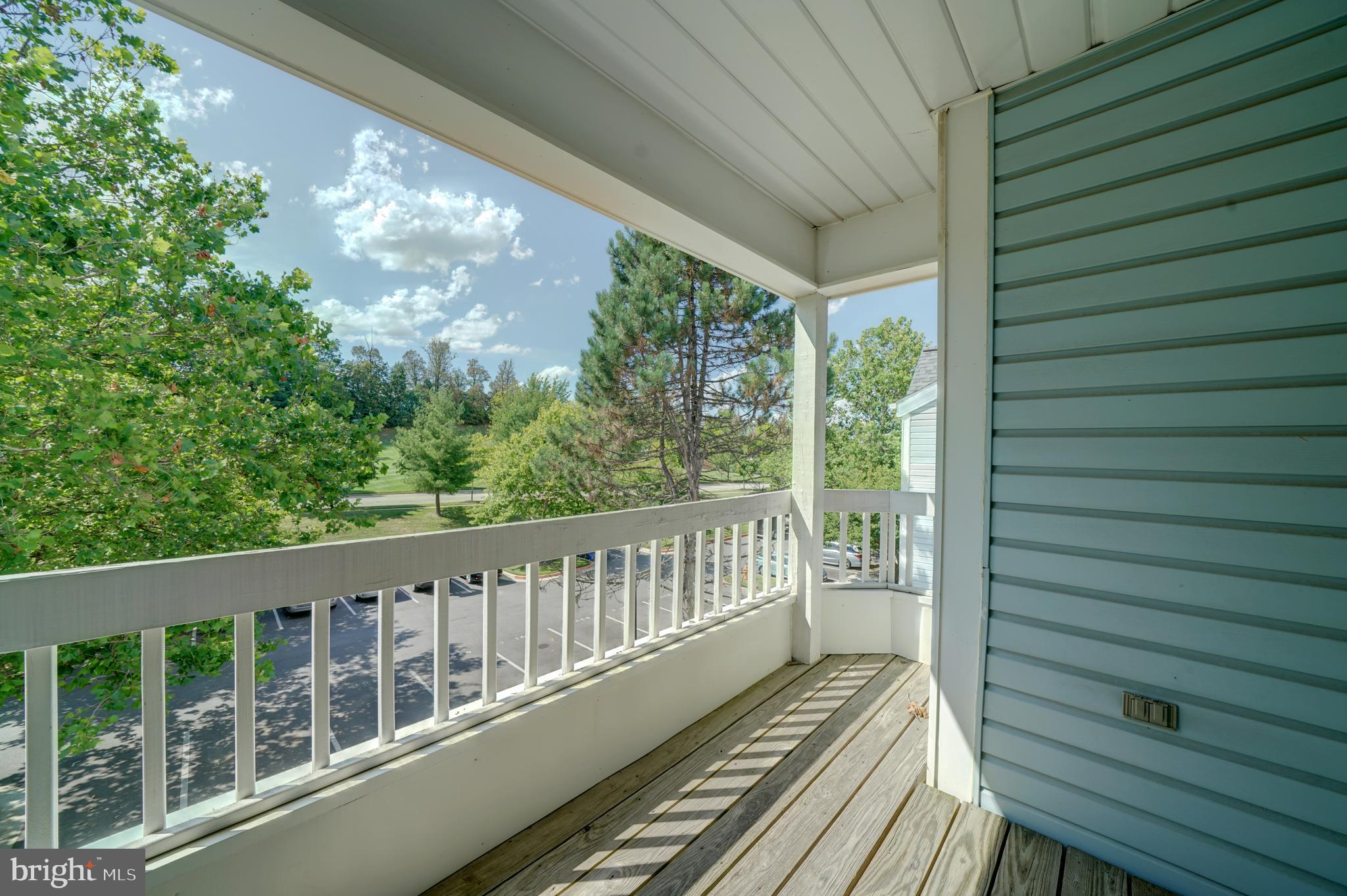 VILLAGE OF MONTGOMERY RUN - Residential Lease