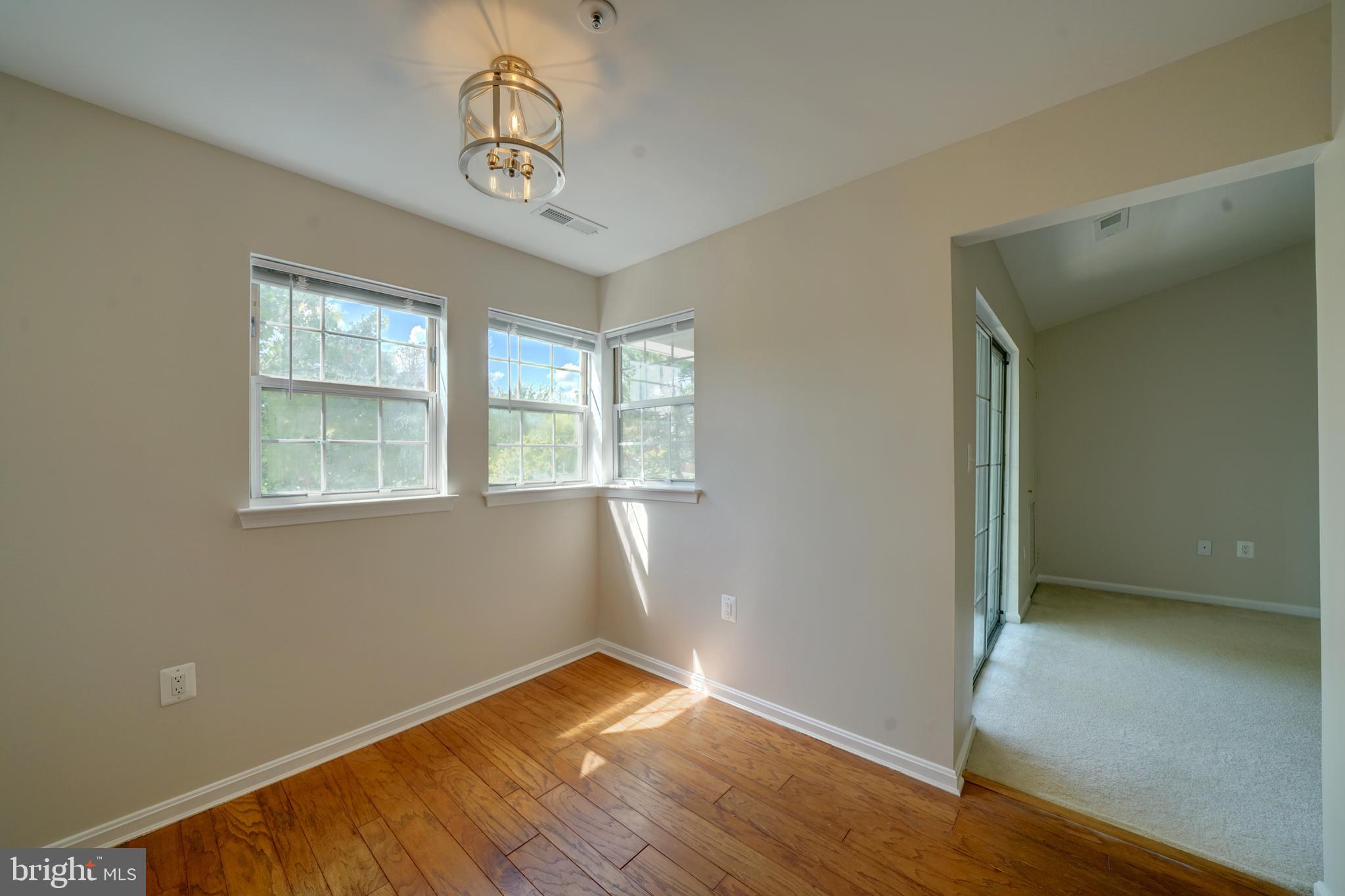 VILLAGE OF MONTGOMERY RUN - Residential Lease