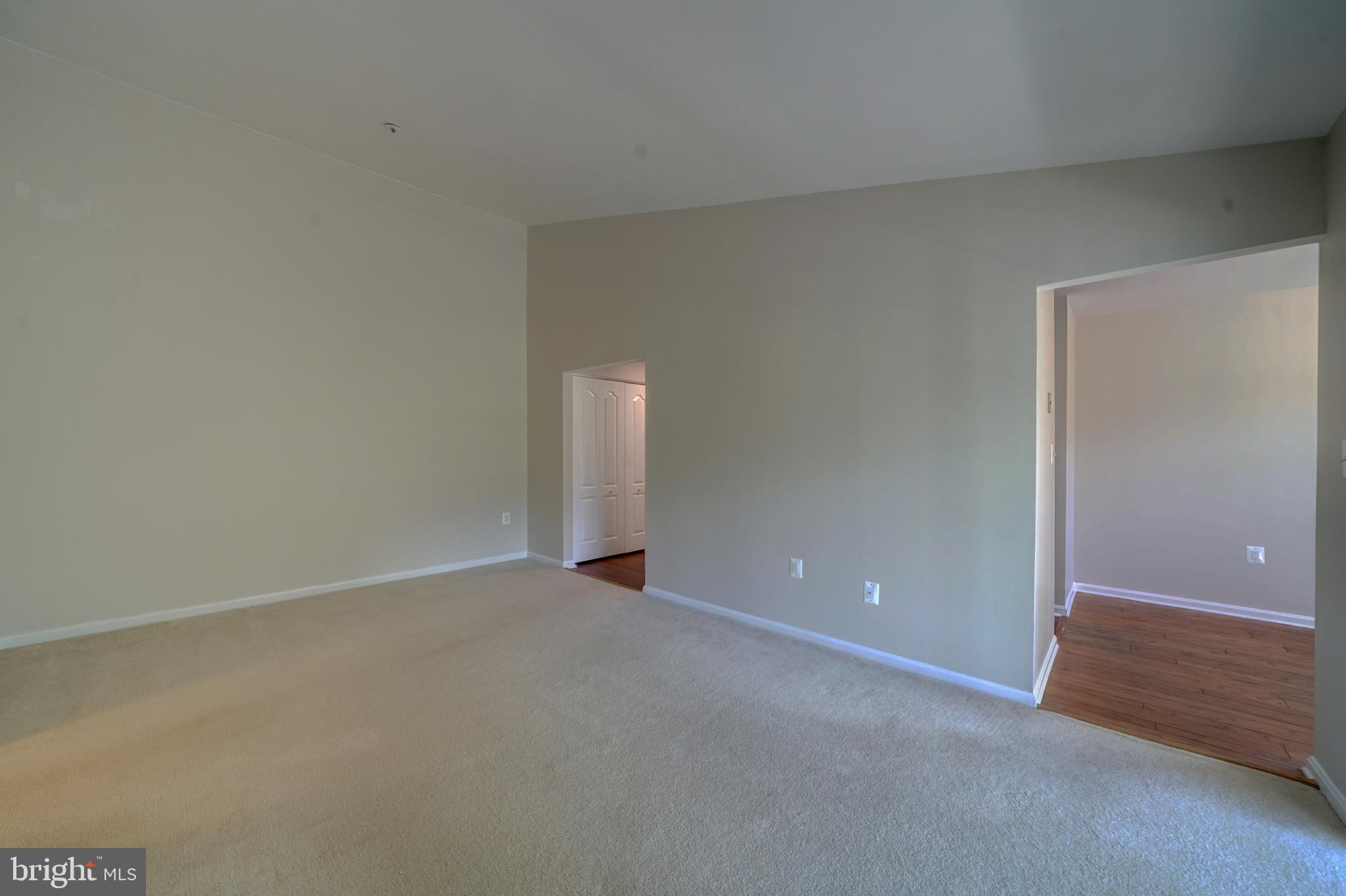 VILLAGE OF MONTGOMERY RUN - Residential Lease