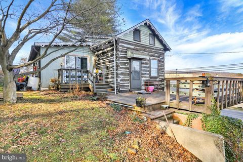 38 W PENN STREET LENHARTSVILLE PA 19534