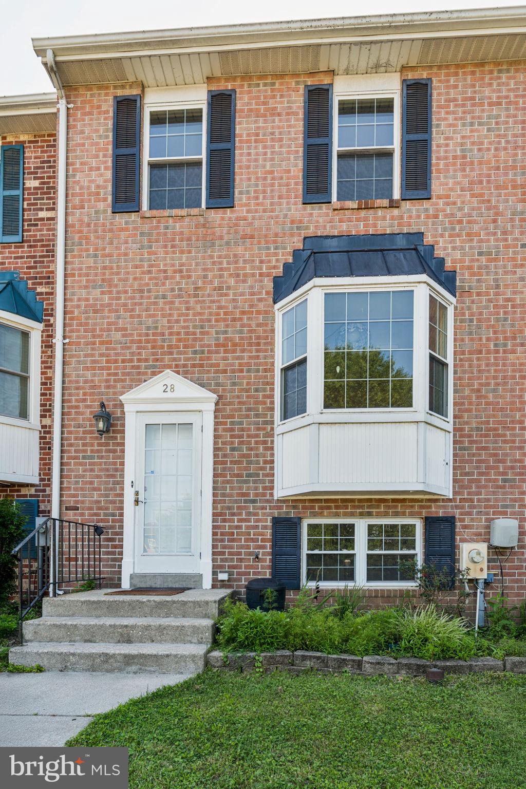 28 PERRYOAK PLACE